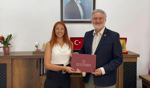 Evkaf burslarıyla öğrenciler hayallerine kavuşuyor