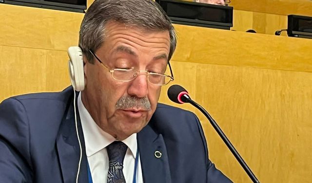 Bakan Ertuğruloğlu: Kıbrıs adasının gerçeği, bir ada ama iki devlet olmasıdır