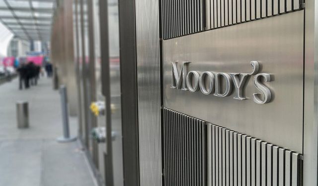 Moody’s, Güney Kıbrıs’ın yatırım notunu yükseltti