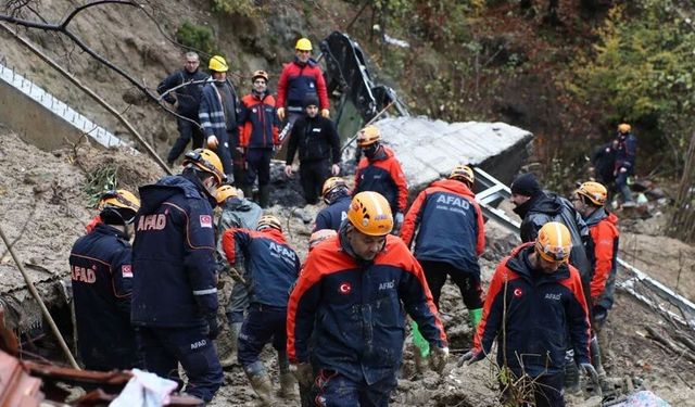 Zonguldak'ta heyelan: Kayıp 2 kişinin cansız bedeni bulundu