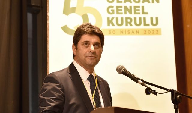 Adanır: Dışın belirlediği politikalarla rüzgara gideriz