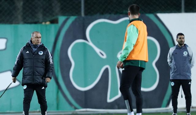 Fatih Terim, Panathinaikos'un başında ilk antrenmanına çıktı