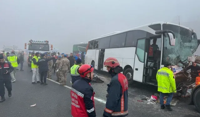 İstanbul'da katliam gibi kaza... 10 kişi öldü, 59 kişi yaralandı...