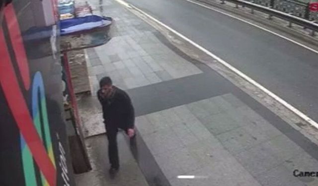 Yer İstanbul... 11 kişiyi bıçakladı, polis peşinde