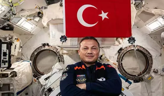 Astronot Alper Gezeravcı 'MESSAGE' deneyine başladı