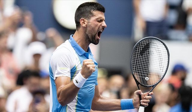 Son şampiyon Djokovic, Avustralya Açık'a galibiyetle başladı