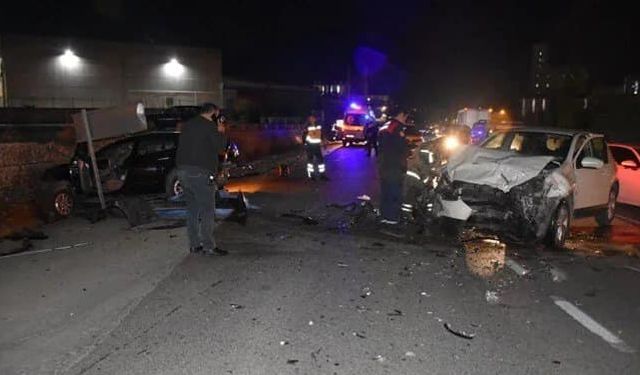 Girne'de kaza... Alkollü sürücü park halindeki araca çarptı!