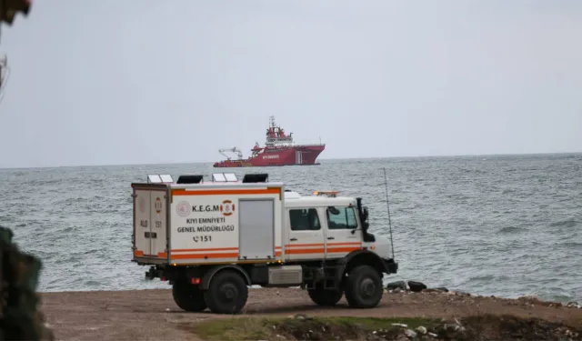 Marmara Denizi'nde batan geminin mürettebatı aranıyor: Çalışmalar 3. gününde