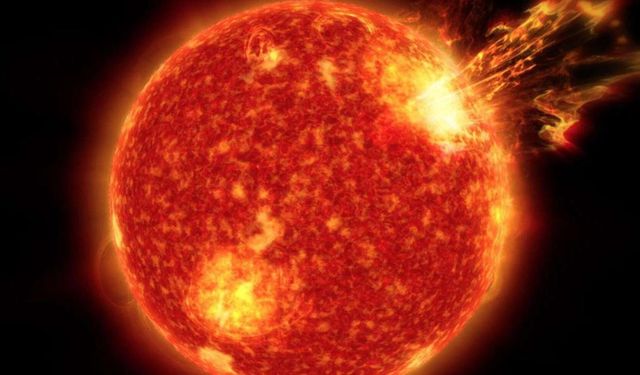 Güneş'te şiddetli patlama: Son 6 yılın en güçlü fırtınası Dünya'yı vuruyor