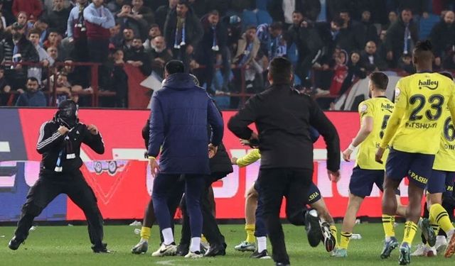 Trabzon'da maç sonu saha karıştı: 12 kişi gözaltında