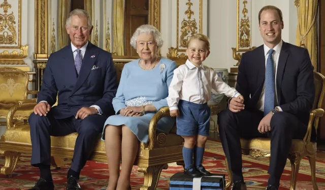 İngiliz Kraliyet ailesinin ilginç yasakları: Monopoly neden saraydan içeri dahi giremiyor?