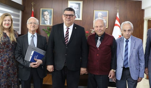 Bakan Berova, Kıbrıs Türk Emekliler Derneği heyetini kabul etti
