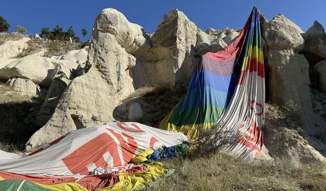 Kapadokya'da faciadan dönüldü: Sıcak hava balonu kayalıklara iniş yaptı