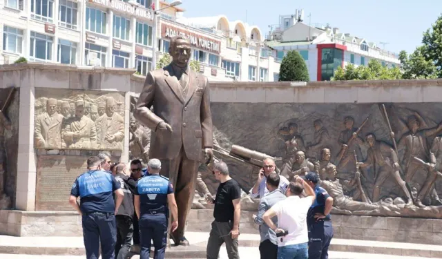 Kayseri’de Atatürk Anıtı’na baltalı saldırı