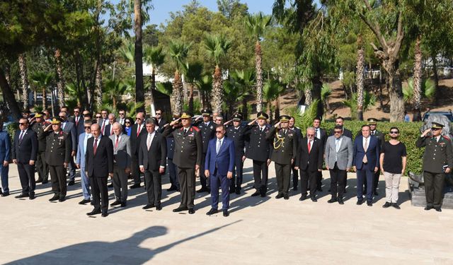 “15 Temmuz Demokrasi ve Milli Birlik Günü” nedeniyle Boğaz Şehitliği’nde tören düzenlendi