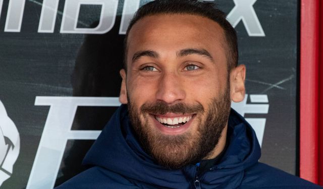 Fenerbahçe Cenk Tosun'u açıkladı