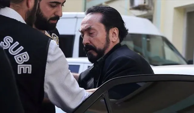 Adnan Oktar'a  8 bin 658 yıl hapis cezası...