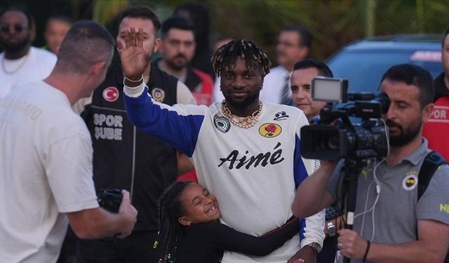 Fenerbahçe, Allan Saint-Maximin'in transferini açıkladı