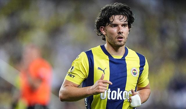 Fenerbahçe, Ferdi Kadıoğlu'nun transferi için Brighton'la görüşmelere başladı