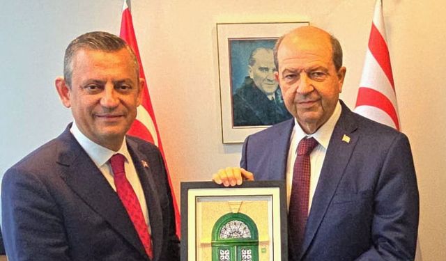 Tatar, New York’ta CHP Genel Başkanı Özgür Özel’i kabul etti