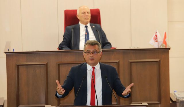 Erhürman: Aklın yolu halktır. Fırsatı verin, halk herkese iyi gelecek