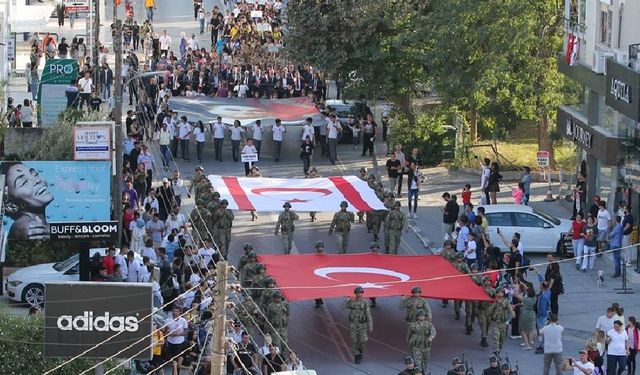 29 Ekim Cumhuriyet Bayramı KKTC’de de törenlerle kutlanıyor