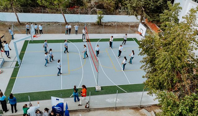 Yerel Altyapı Hizmetleri Projesi... Lefkoşa'da iki ve Girne'de bir okula çok amaçlı spor tesisi kuruldu!