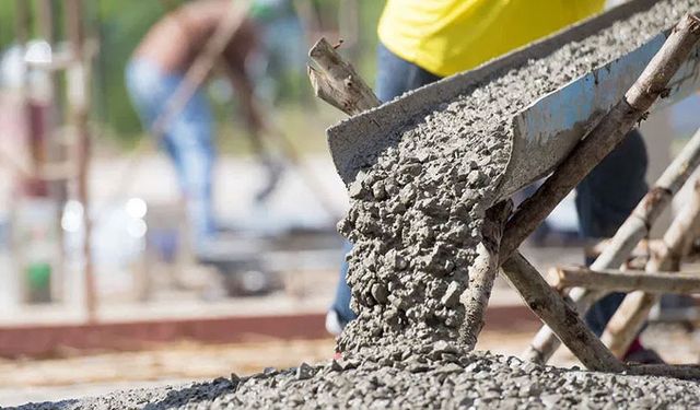 Güney'de hazır beton işçilerinin grevi sektöre 80-100 milyon euro zarar verdi