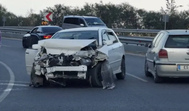 Bir kaza da Lefkoşa-Girne ana yolunda: Araç sürücüsü bariyerlere çarptı