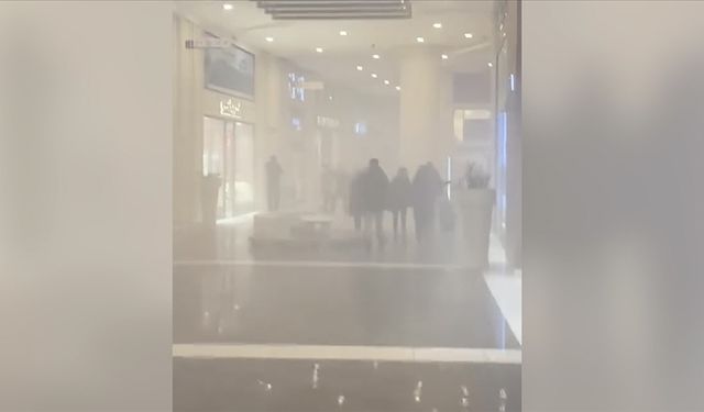 Üsküdar'da alışveriş merkezinde çıkan yangın söndürüldü