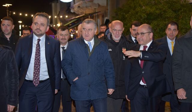 Bak, Çetinkaya Taksim Sahası’nda incelemelerde bulundu