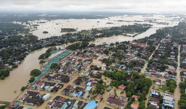 BM: Depremlerin vurduğu Myanmar'da su yoluyla bulaşan hastalıklar tehdit oluşturuyor