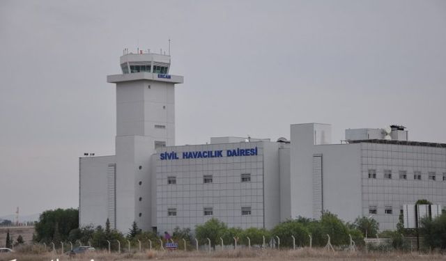 Ercan Havalimanı’ndaki TEKNOFEST gösterileri nedeniyle uçuşlara kısıtlama getirildi