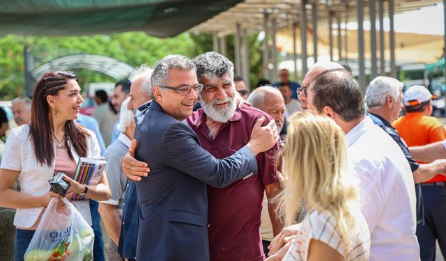 Erhürman Güzelyurt'ta halkla buluştu