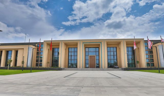 Cumhurbaşkanlığı “5. Liseler Arası Şiir Okuma ve Yazma Yarışması” düzenliyor