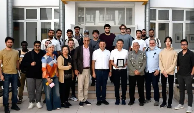 DAÜ’de, Prof. Dr. Boshkayev’in verdiği astrofizik semineri yoğun ilgi gördü