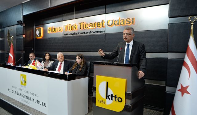 Erhürman: Toplumun yaşanan problemler karşısında konuşması gerekiyor