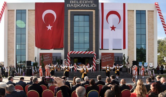 Güzelyurt Belediyesi yeni merkez törenle açıldı