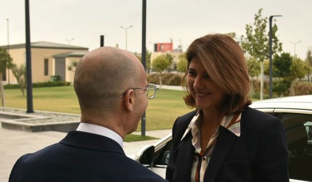 Erhürman- Holguín görüşmesi başladı