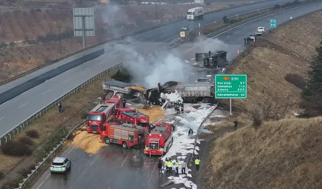 Gaziantep'te 3 tır çarpıştı, araçlar alev aldı!