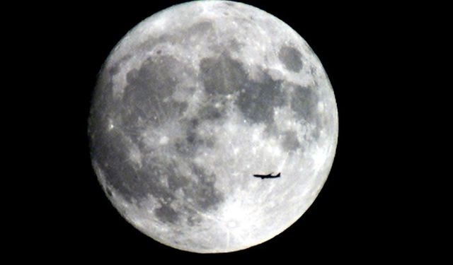 NASA Ay yüzeyine nükleer reaktör kurmayı planlıyor