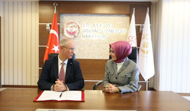 Bakan Hasipoğlu “Dijital Dünyada Çocuk Hakları Sözleşmesi”ni imzaladı