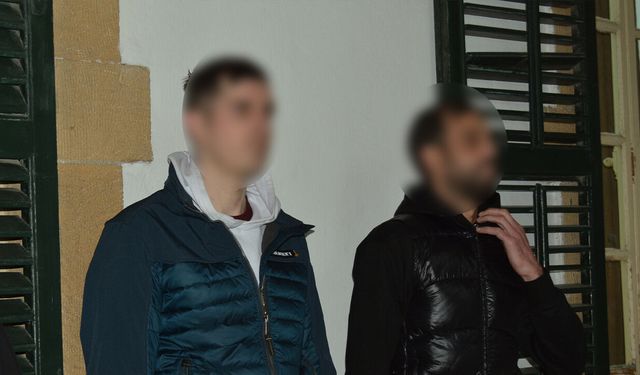 Havalimanında 176 karton sigara ile yakalanan iki turist tutuklu yargılanacak