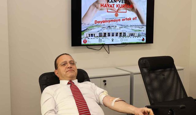 Meclis’te “Dayanışmaya Ortak Ol” sloganıyla kan bağış kampanyası düzenlendi