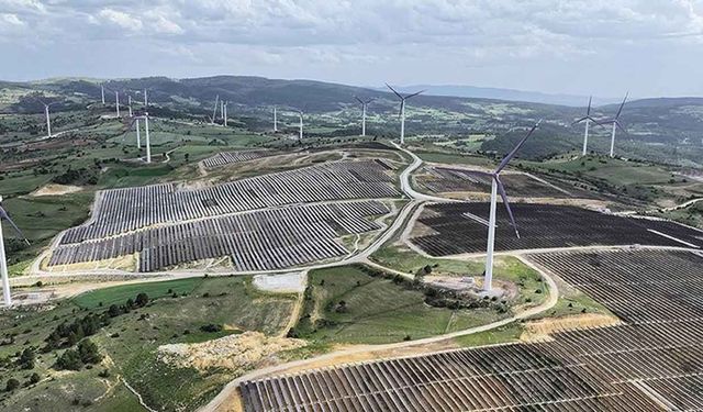 Türkiye'nin güneş ve rüzgarda toplam kurulu gücü 40 bin megavatı aştı