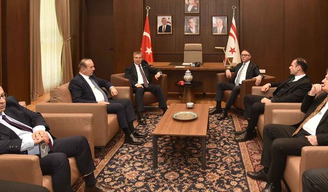 Başbakan Üstel, Özerdağ ve Yüksek Adliye Kurulu üyeleri ile toplantı yaptı