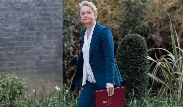 İngiltere Dışişleri Bakanı: Kıbrıs'ta İngiliz üssü çevresinde tüm orantılı önlemler alındı