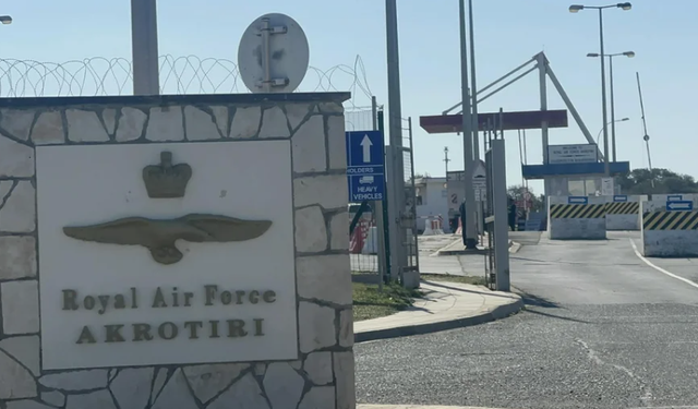 Rum Yönetimi İngiliz Üslerini tartışmaya açıyor