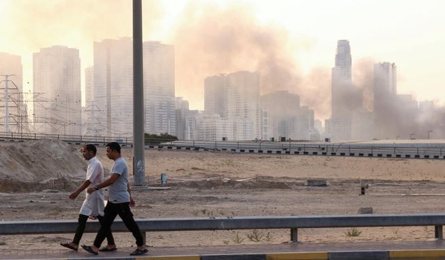 İran: BAE, Bahreyn ve Kuveyt'te ABD güçlerinin toplanma yerleri ve erken uyarı radarları vuruldu