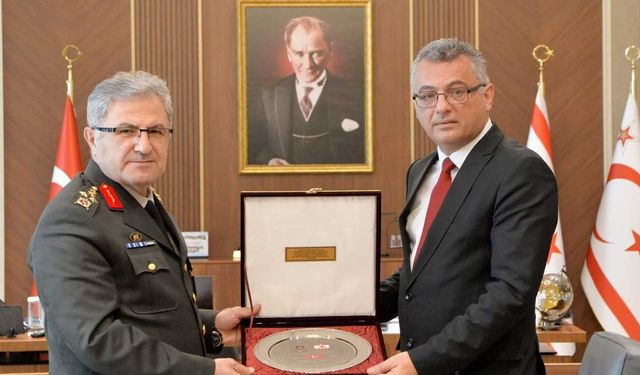 Erhürman, Kara Kuvvetleri Komutanı Tokel’i Kabul Etti